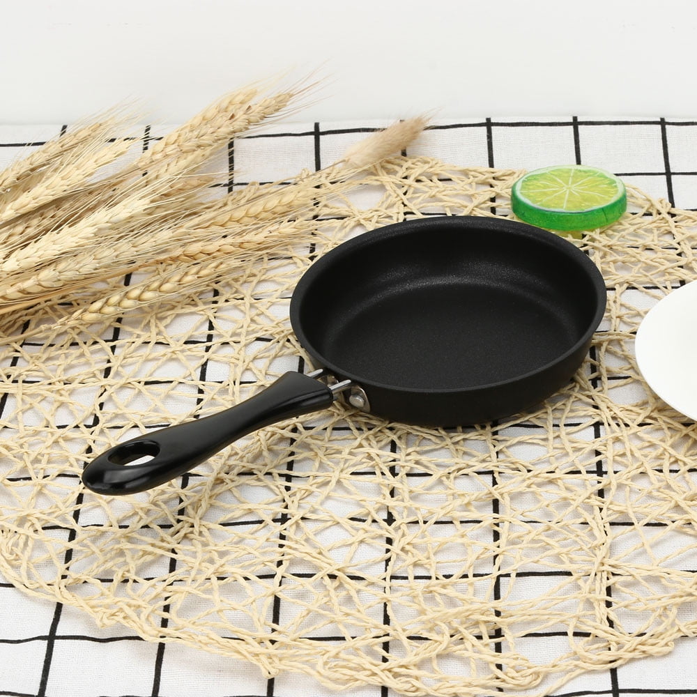 One Egg Frying Pan, Mini Frying Eggs Pan, Mini Fry Frying Pan, Single Egg Durable Small Pan with Handle, Heat Resistant Non Stick Pot, Portable Pan, Mini Cookware, Non-Stick Pancake Omelet Black