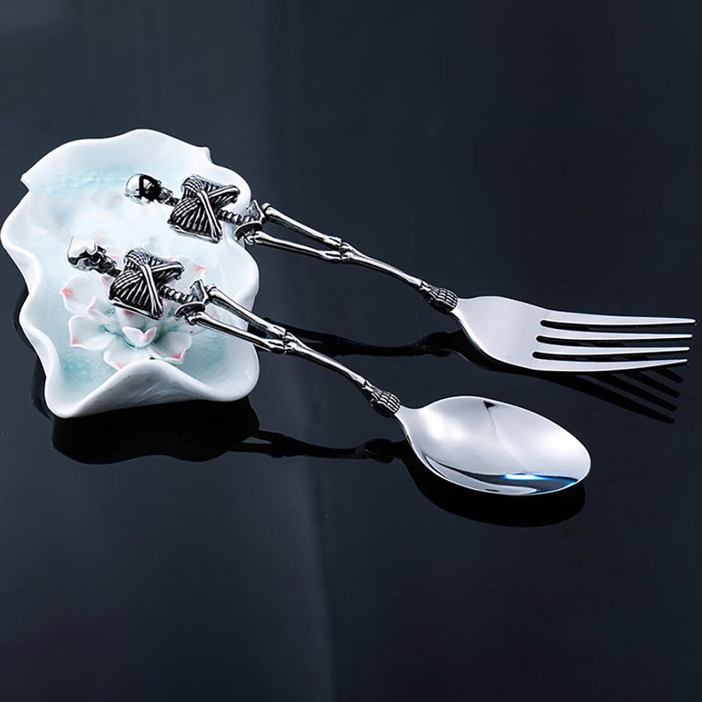 Darzheoy Stainless Steel Skeleton Skull Spoon and Fork Flatware Tableware Gifts for Halloween Easter and Christmas (Spoon) B