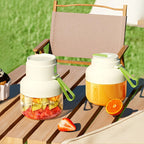 Portable multifunctional large-capacity tumbler -juicing, baby food, and ice crushing.