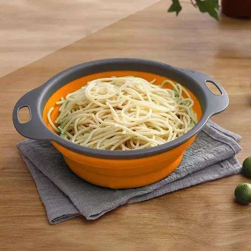 Collapsible Silicone Colander, Space Saving Kitchen Strainer, MultiColor, Practical for Dishwashing & Cooking