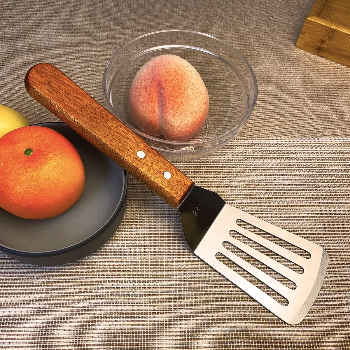 2Pcs Metal Spatulas Set, Metal Spatula for Cast Iron Skillet, Cooking Utensils Fish Egg Grill Spatula Stainless Steel Slotted Spatula, Wok Flat Top Small Metal Spatula Turner with Wood Handle