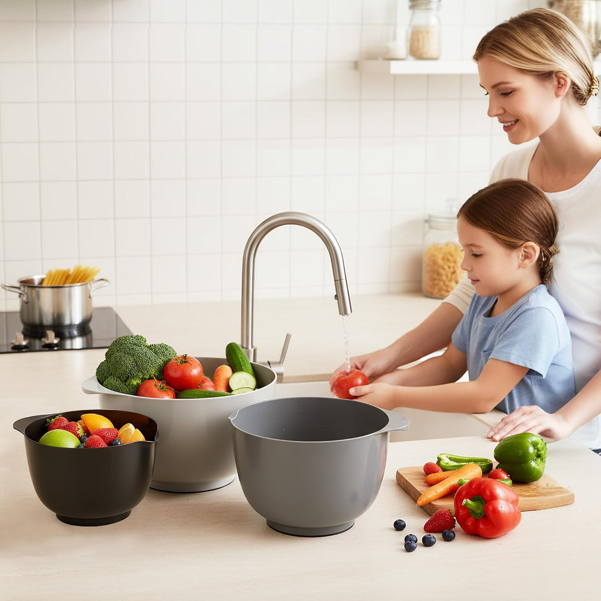4-Piece BPA-Free Plastic Mixing Bowl Set 3.5QT – Grey - Flavour Fushion Cooking Shop