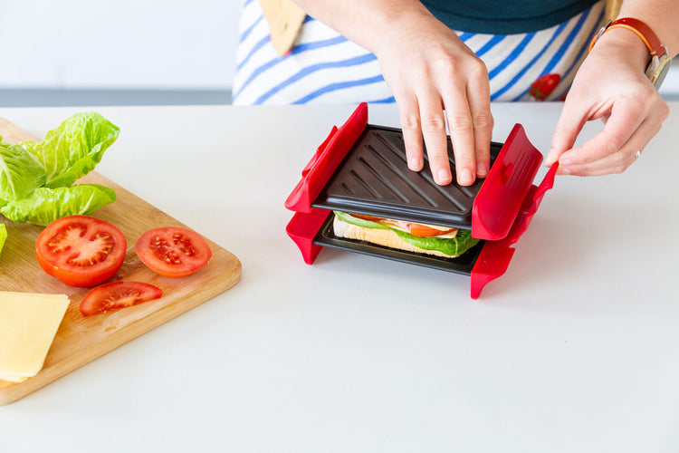 Compact Microwave Sandwich Maker Non-Stick Grill Plates for Quick Meals at Home, Work, or Travel - Flavour Fushion Cooking Shop