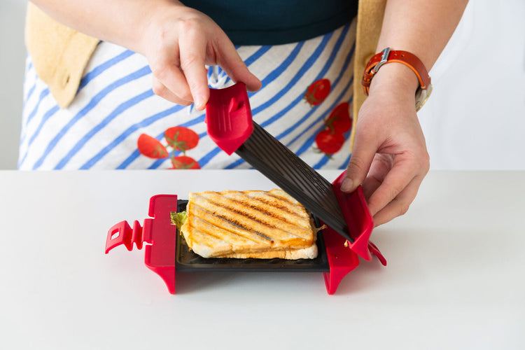 Compact Microwave Sandwich Maker Non-Stick Grill Plates for Quick Meals at Home, Work, or Travel - Flavour Fushion Cooking Shop